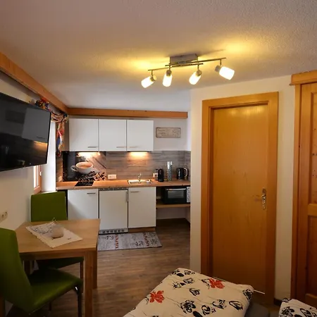 Haus Dietz Апартаменты *